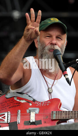 Seasick Steve tritt während des T in the Park Musikfestivals in Balado, Schottland, auf. Stockfoto