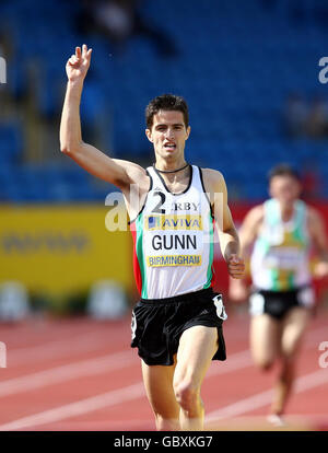 Luke Gunn gewinnt die 3.000-m-Hindernislauf der Männer während der Aviva-Weltmeisterschaften und der UK-Meisterschaften im Alexander Stadium, Birmingham. Stockfoto