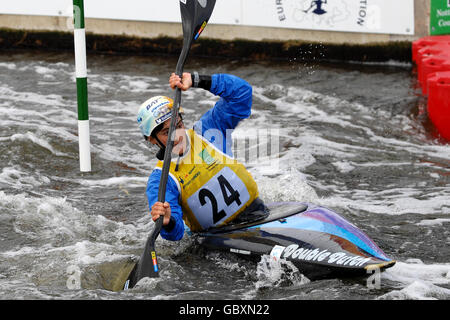 Spaniens Maialen Chourraut während der Frauen K1 während der Europameisterschaft im Slalom Holme Pierrepont, Nottingham. DRÜCKEN Sie VERBANDSFOTO. Bilddatum: Donnerstag, 28. Mai 2009. Bildnachweis sollte lauten: Simon Cooper/PA Wire Stockfoto