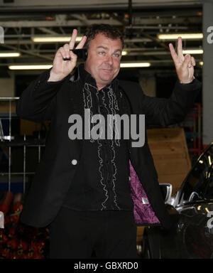 Paul Ross kommt in den London Studios im Zentrum von London an, um an diesem Morgen als Gast während der letzten Show von Moderator Fern Britton zu erscheinen. Stockfoto