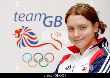 Die britische Jugendschwimmerin Rachel Williamson bereitet sich auf die Reise zum bevorstehenden European Youth Olympic Festival in Tampere in Finnland vor. DRÜCKEN Sie VERBANDSFOTO. Bilddatum: Freitag, 17. Juli 2009. Photo Credit sollte lauten: Steve Parsons/PA Wire Stockfoto