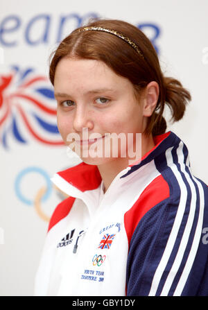 Die britische Jugendschwimmerin Rachel Williamson bereitet sich auf die Reise zum bevorstehenden European Youth Olympic Festival in Tampere in Finnland vor. DRÜCKEN Sie VERBANDSFOTO. Bilddatum: Freitag, 17. Juli 2009. Photo Credit sollte lauten: Steve Parsons/PA Wire Stockfoto