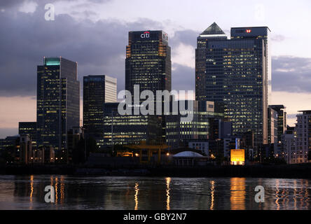 Canary Wharf. Ein Blick auf Canary Wharf bei Nacht von Greenwich, südöstlich von London. Stockfoto