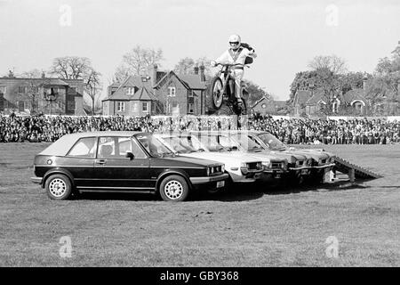 Transport - Motorrad-Stuntriding Stockfoto