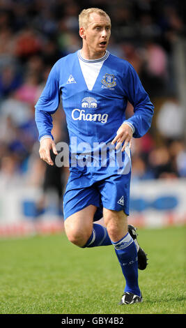 Fußball - vor der Saison freundlich - Rochdale gegen Everton - Spotland Stadium. Evertons Tony Hibbert Stockfoto