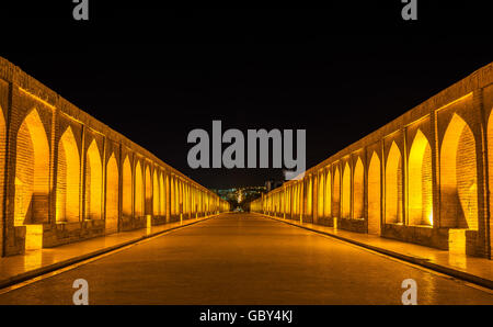 Allahverdi Khan Brücke (Si-o-She Pol) in Isfahan, Iran Stockfoto