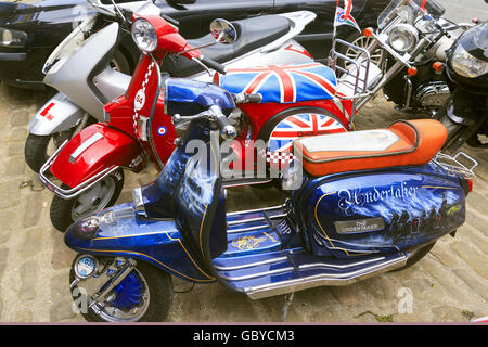 Personalisierte klassische Roller (Bridlington Altstadt) Stockfoto