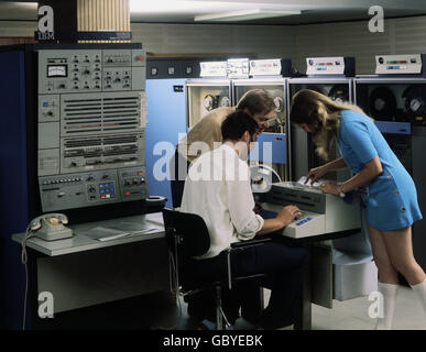 Büro, Computer, elektronische Datenverarbeitung bei IBM, Hamburg, Deutschland, 1969, zusätzliche-Rechte-Clearences-nicht vorhanden Stockfoto