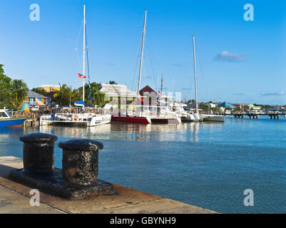 dh St Johns ANTIGUA Karibik Katamaran Segeln Boote Heritage Quay Antigua Barbuda Leeward Islands Boot Stockfoto