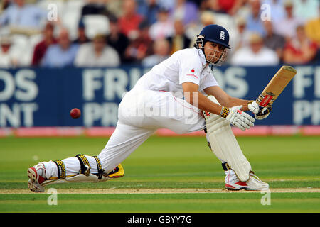 Cricket - The Ashes 2009 - npower Second Test - Tag 1 - England gegen Australien - Lord's. Der englische Alastair Cook schlägt gegen Australien Stockfoto