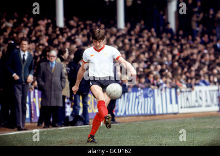 Fußball - Football League Division One - West Ham United / Liverpool. Emlyn Hughes, Liverpool Stockfoto