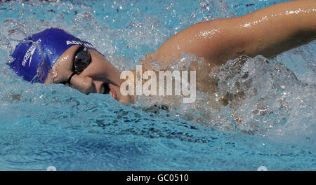 Die britische Schwimmerin Rebecca Adlington während der 800 m Freistil-Hitze der Frauen während der FINA-Weltmeisterschaften in Rom, Italien. Stockfoto