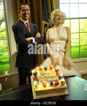 Obama-Wachsfigur bekommt besonderen Geburtstag Leckerli Stockfoto