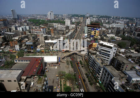 die Stadt Yichang in der Nähe der drei-Schluchten-Staudamm-Projekt in der Provinz Hubei in China. Stockfoto