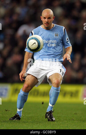 Fußball - FA Barclays Premiership - Norwich City / Manchester City. Danny Mills, Manchester City Stockfoto