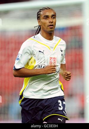 Fußball - Wembley Cup 2009 - Tottenham Hotspur gegen Barcelona - Wembley Stadium. Benoit Assou-Ekotto, Tottenham Hotspur Stockfoto