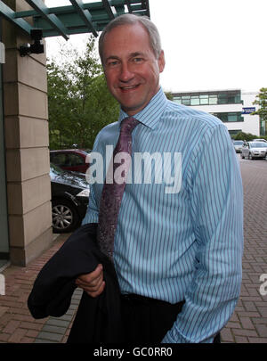Paul West, Chief Constable der West Mercia Police, kommt am Hauptsitz des Polizeipräsidials in Belfast an, um für den Posten des Chief Constable des Police Service of Northern Ireland (PSNI) interviewt zu werden. Stockfoto