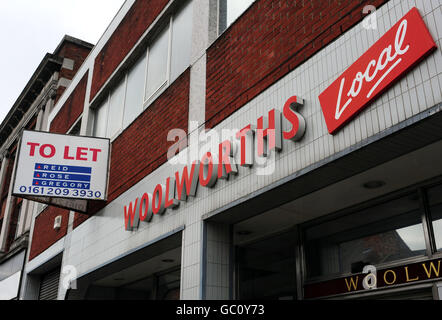 Ein allgemeiner Blick auf den leeren Woolworths Laden in Selby, North Yorkshire. Stockfoto