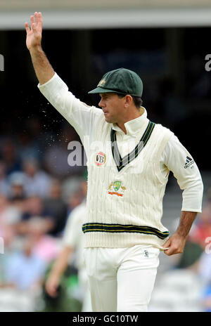 Australien-Kapitän Ricky Ponting am ersten Tag des fünften Testmatches der Npower Ashes beim Brit Oval in London Stockfoto