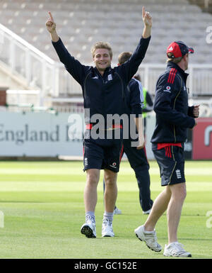 Luke Wright, Englands, während der Nets-Session im Old Trafford Cricket Ground, Manchester. Stockfoto