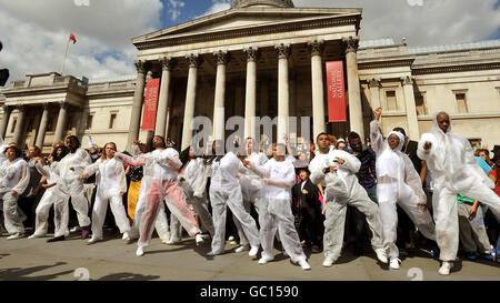 Thriller-Tanz auf dem Trafalgar Square Stockfoto