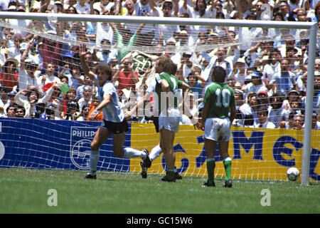 Fußball - FIFA World Cup 1986 - Finale - Westdeutschland gegen Argentinien - Estadio Azteca, Mexiko-Stadt Stockfoto