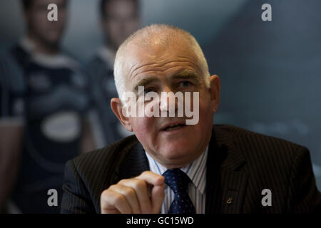 MSP-Mitglied Jim Mather während der Pressekonferenz in Murrayfield, Glasgow. Stockfoto