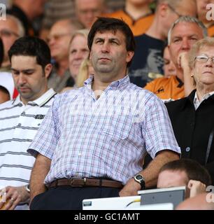 Fußball - Barclays Premier League - Wolverhampton Wanderers gegen West Ham United - Molineux. Der ehemalige Fußballspieler Steve MacKenzie auf der Tribüne Stockfoto