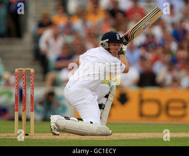 Cricket - The Ashes 2009 - npower Fünfter Test - Tag 1 - England gegen Australien - The Brit Oval. Der englische Ian Bell trifft vier Läufe Stockfoto