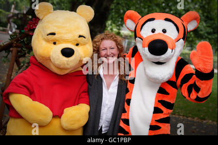 Winnie-the-Pooh-Gartenarbeit-initiative Stockfoto