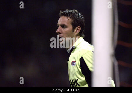 Fußball - UEFA Cup - Gruppe F - AZ Alkmaar gegen Rangers. AZ Alkmaar Torwart Henk Timmer Stockfoto