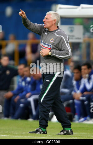 Fußball - International freundlich - Nordirland / Israel - Windsor Park. Nigel Worthington, Manager in Nordirland Stockfoto