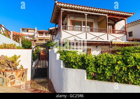 Typische Ferienwohnungen in Costa Adeje Stadt, Teneriffa, Kanarische Inseln, Spanien Stockfoto
