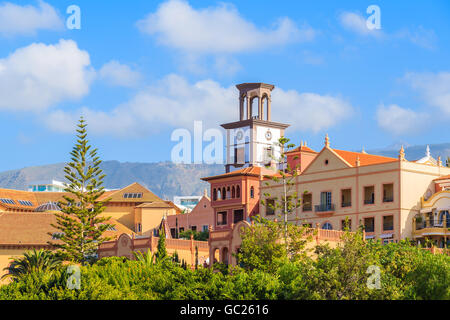 Eine Ansicht des Luxushotels am Strand El Duque in Costa Adeje Urlaub Resort, Kanarische Inseln, Spanien Stockfoto