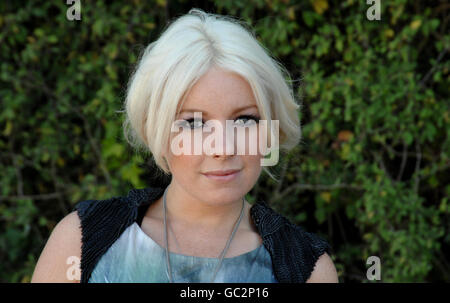 Victoria Hesketh, alias Little Boots, im Beestival im Robin Hill Country Park auf der Isle of Wight. Stockfoto