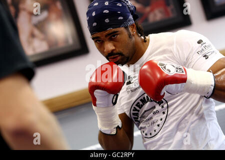 David Haye während einer Fotozelle im Hatton Health and Fitness Gym, Hyde. Stockfoto