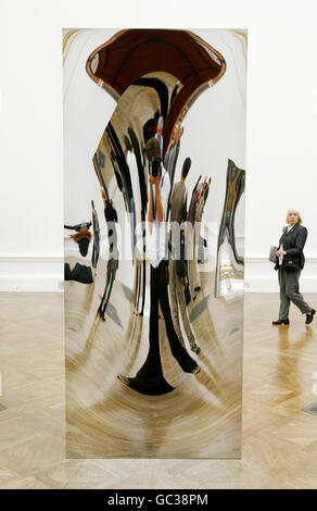 Anish Kapoor-Ausstellung in der Royal Academy of Arts Stockfoto