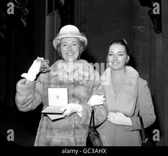 Investitur - Vera Lynn - Buckingham Palace Stockfoto