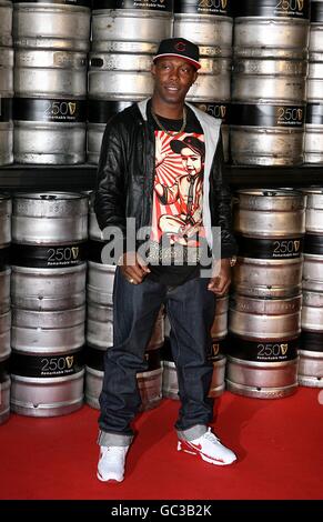 Dizzee Rascal bei der Ankunft zum 250. Jahrestag des Guinness Concert im Storehouse, St. James Gate Brewery, Dublin Stockfoto