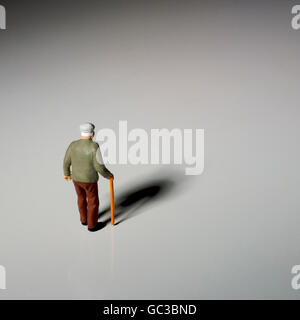 Miniatur-Figur von einem älteren Mann Stockfoto