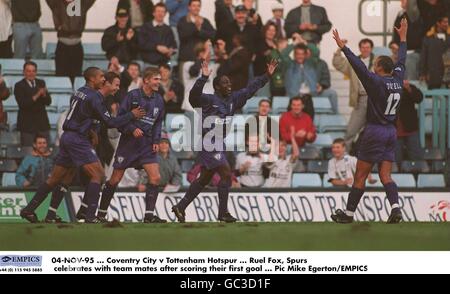 Fußball - Carling Premier League - Coventry City gegen Tottenham Hotspur Stockfoto