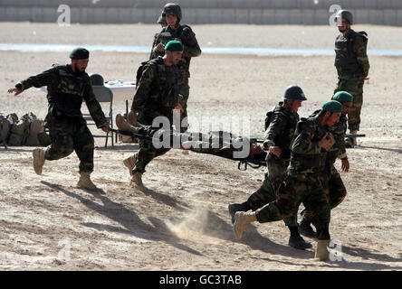 Minister besuchen Afghanistan Stockfoto