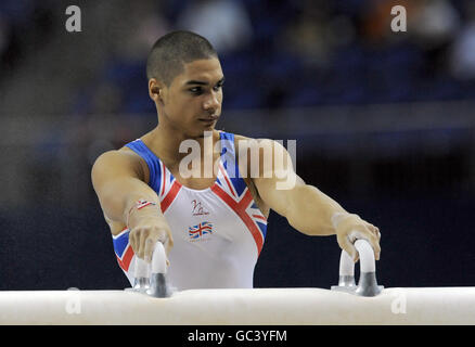 Gymnastik - Turn-Weltmeisterschaften 2009 - O2 Arena. Der britische Louis Smith während der Gymnastik-Weltmeisterschaft in der 02 Arena, London Stockfoto