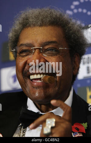 Boxpromoter Don King bei der Pressekonferenz, nachdem der britische David Haye den Russen Nikolai Valuev bei einem WBA World Heavyweight Title-Kampf in der Nürnberger Arena geschlagen hat. Stockfoto