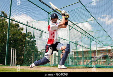 Kevin Pietersen, Englands, während einer Nets-Trainingseinheit auf dem Wanderers Cricket Ground, Johannesburg, Südafrika. Stockfoto