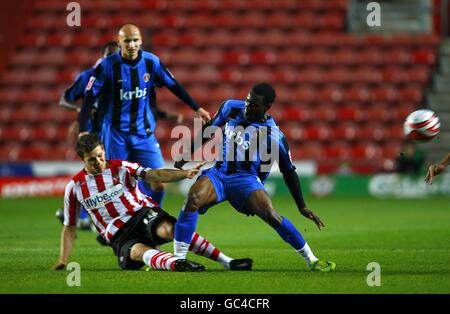 Fußball - Johnstone es Paint Trophy - Südgelände - Viertel Finale - Southampton V Charlton Athletic - Str. Marys Stadion Stockfoto