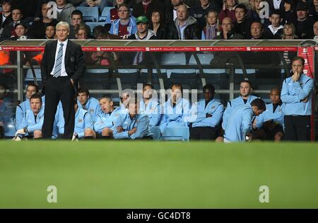 Fußball - Barclays Premier League - Aston Villa V Manchester City - Park der Villa Stockfoto