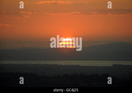 Sonnenuntergang über den Fluss Severn Stockfoto