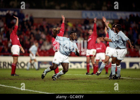 Fußball - Coca Cola Cup - 4. Runde - Nottingham Forest gegen Manchester City - City Ground Stockfoto