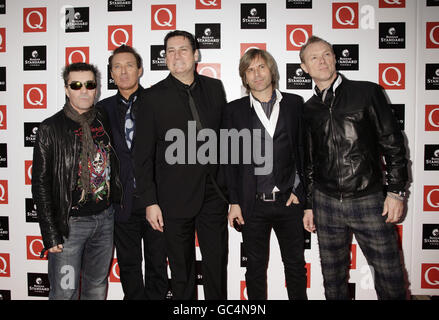 Spandau Ballet (von links nach rechts) John Keeble, Martin Kemp, Tony Hadley, Steve Norman und Gary Kemp kommen für die Q Awards im Grosvenor House im Zentrum von London an. Stockfoto